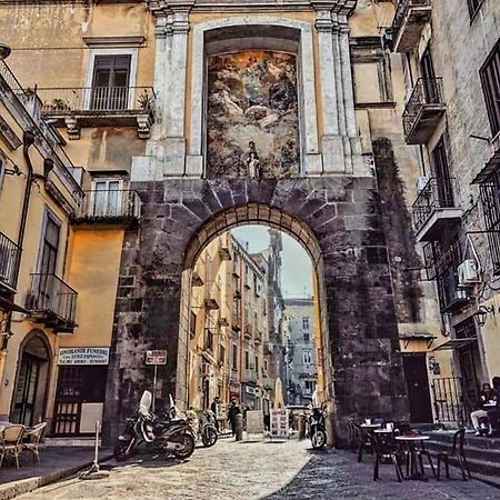 Casa Di Maggio - Centro Storico Napoliアパートメント エクステリア 写真